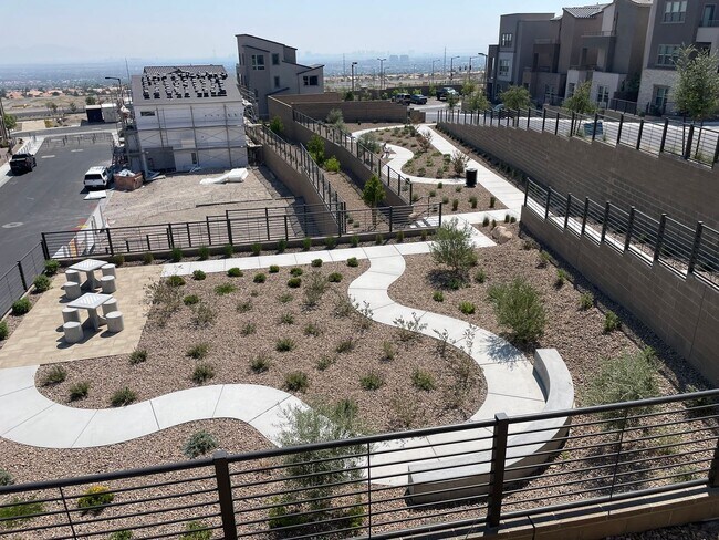 Building Photo - 11527 Hawking Ave