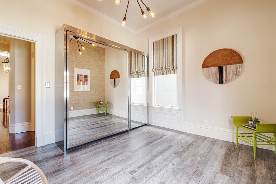 With Bed Closed - 2188 Sutter St