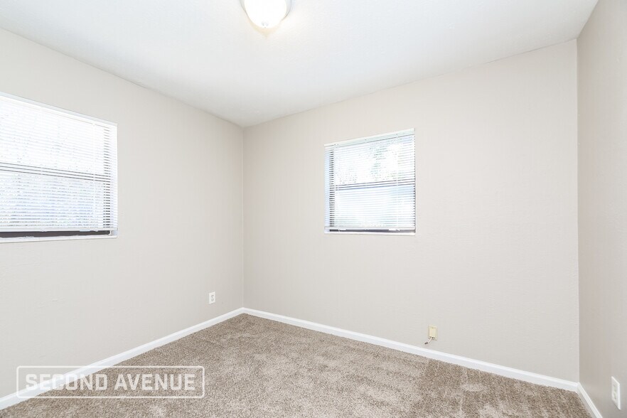 Building Photo - 9402 Devonshire Blvd