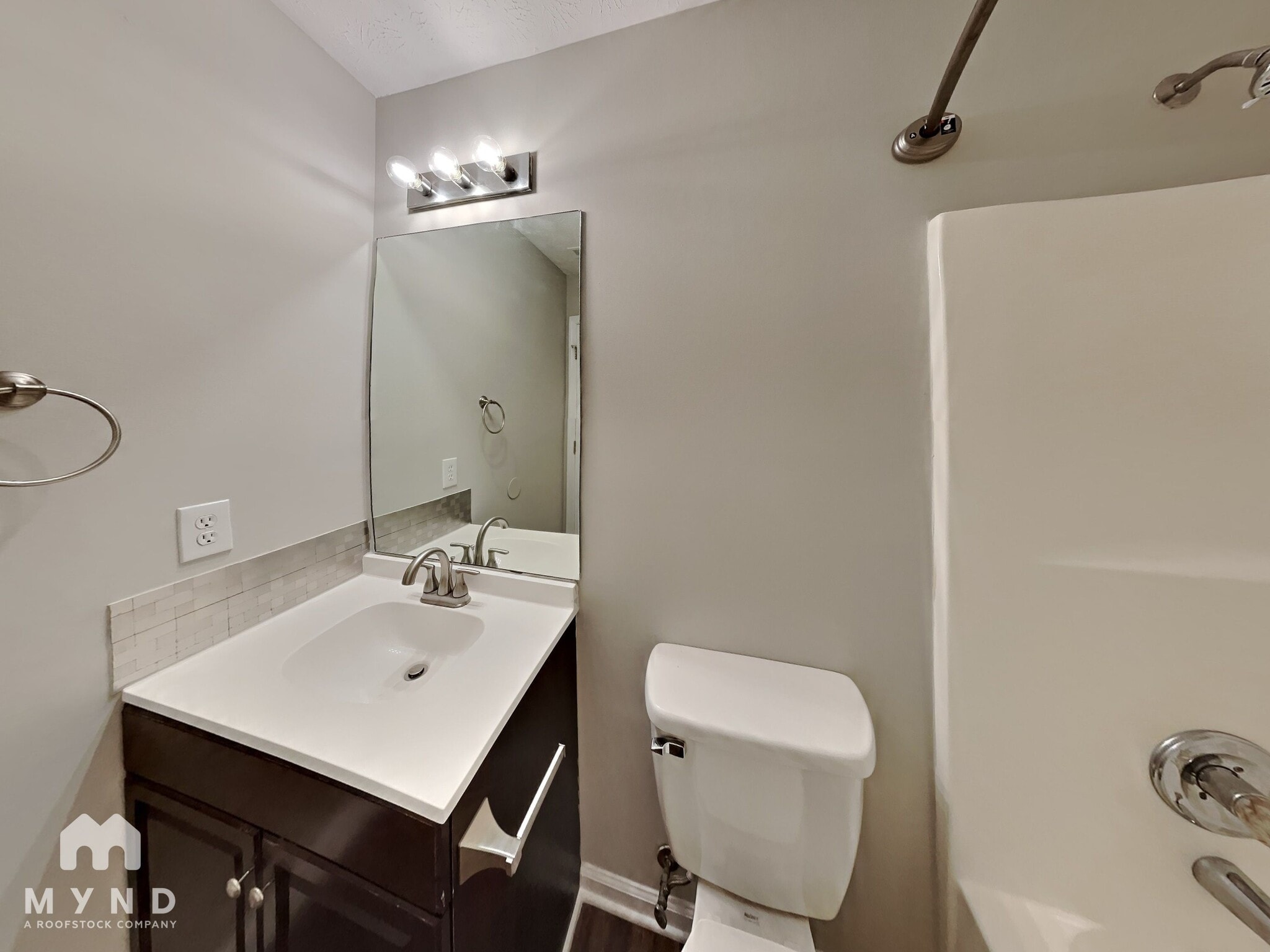 Building Photo - 1685 Camden Forrest Way