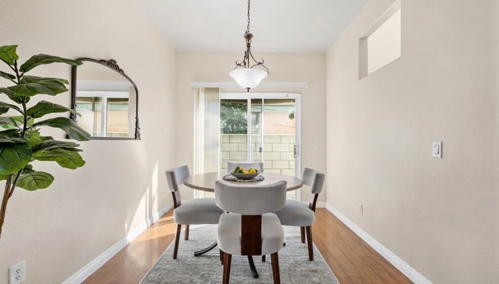 Building Photo - 7050 Dinwiddie St