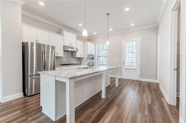 Building Photo - 5051 Pinckney Ln