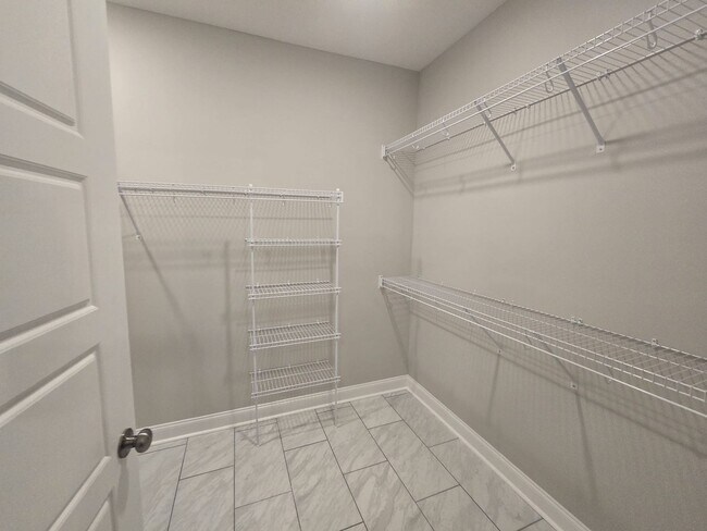 Building Photo - 1 Month Free Rent! Jasper New Construction...