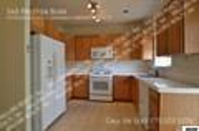 Building Photo - Beautiful Townhome at Rancho San Rafael