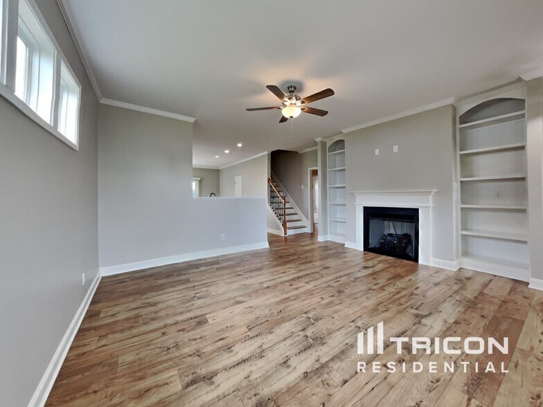 Building Photo - 83 Fish Whistle Ct