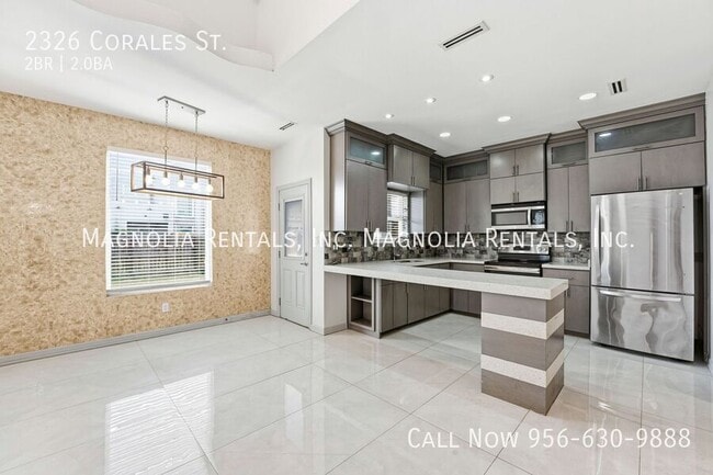 Building Photo - 2326 Corales St