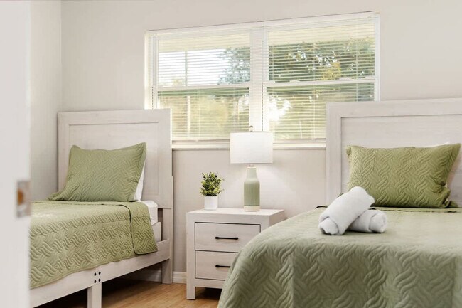 Building Photo - 5542 20th St