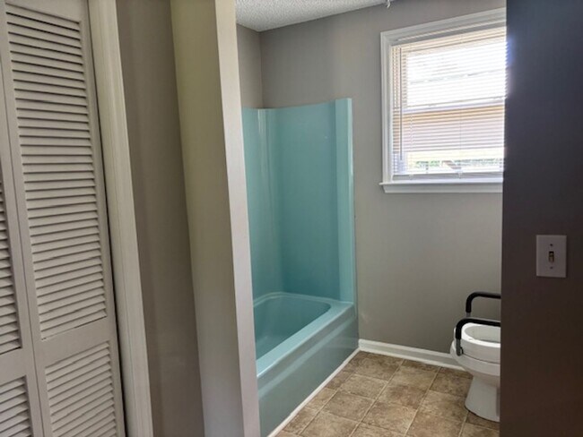 Building Photo - 3312 Parsons St