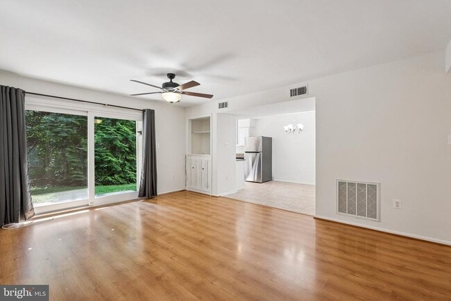 Building Photo - 7735 Inversham Dr