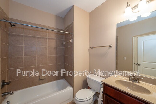 Building Photo - 913 Telfair Close