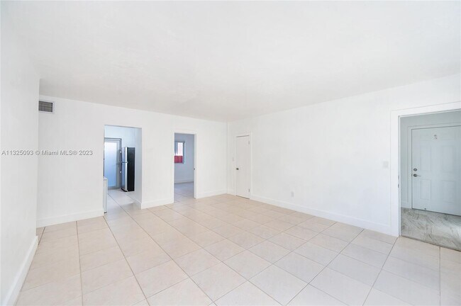 Building Photo - 732 82nd St