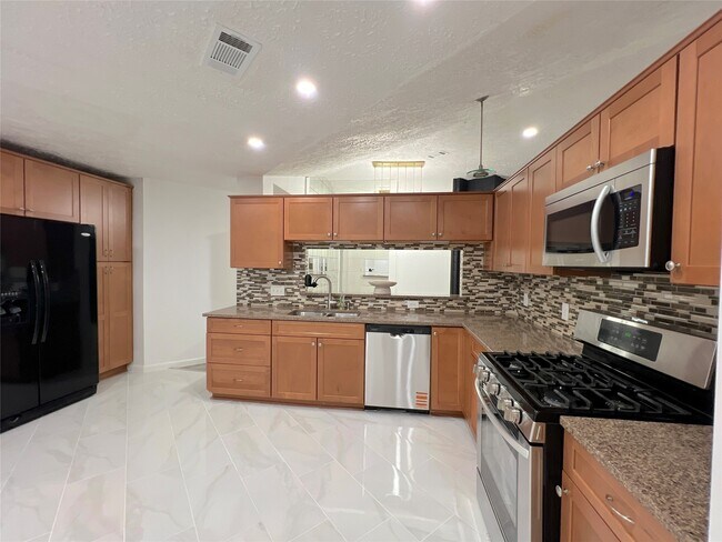 Building Photo - 22206 Silver Morning Ct