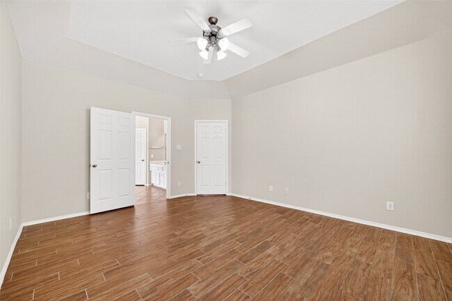 Building Photo - 17611 Haywood Oaks Dr