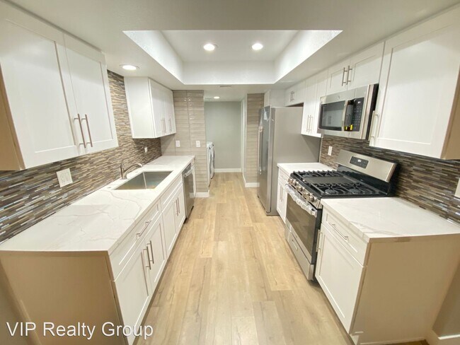 Building Photo - 2 br, 3 bath House - 2139 Pine Breeze Ln