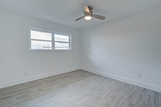 Building Photo - 5007 Cheena Dr
