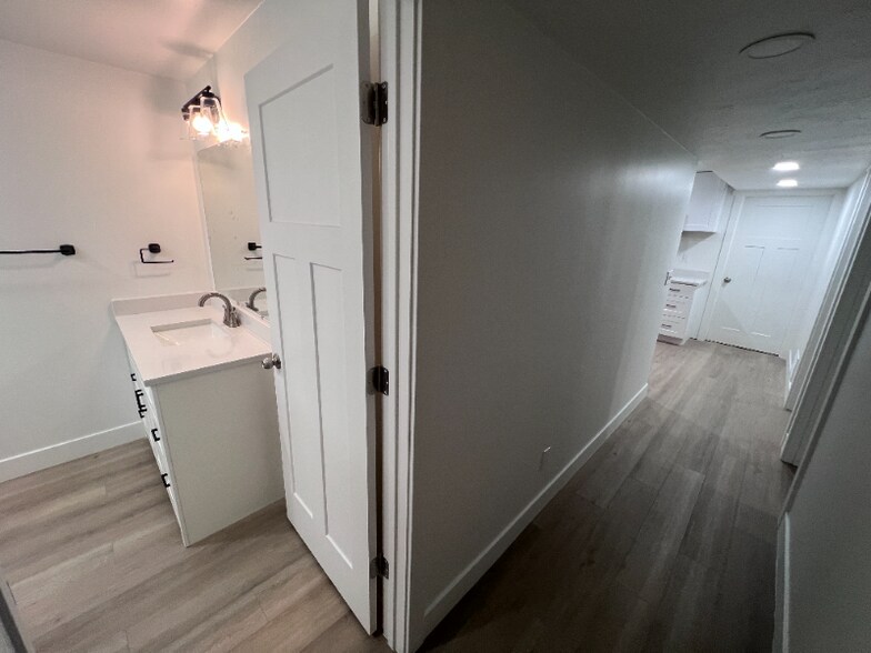 Building Photo - 3695 Big Horn Dr