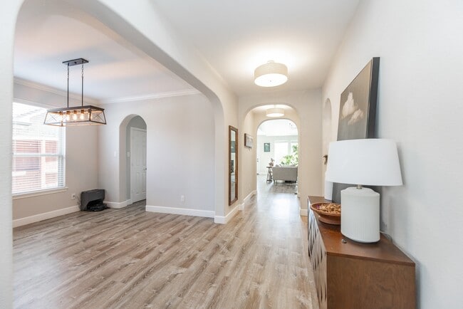 Building Photo - 19911 Lizzie Ridge Ln