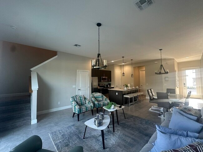 Building Photo - 240 Villa Domani Ct