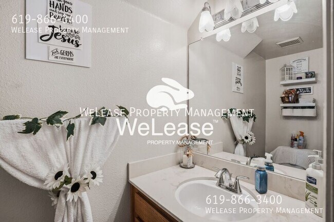 Building Photo - 12004 Calle Naranja