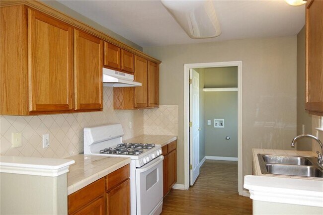 Building Photo - 6308 Perlita Dr