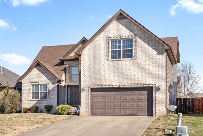 Building Photo - Three Bedroom with Bonus in Franklin Meadows!