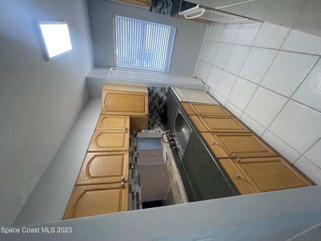 Building Photo - 146 Richardson St SE