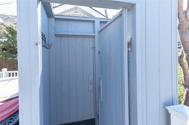 Building Photo - 672 Ocean Breeze