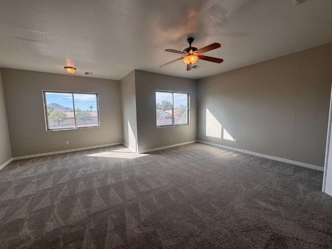 Building Photo - 821 W Saguaro Ln