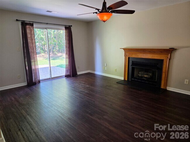 Building Photo - 5401 Groveton Ct