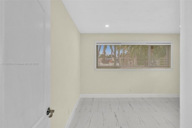 Building Photo - 1510 Coolidge St