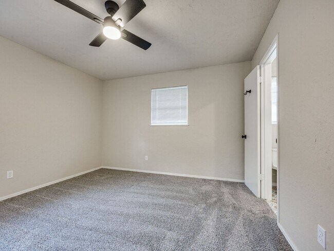 Building Photo - Newly Remodeled 3 Bed Home Near Lake Hefner | Screened Porch + 2 Living Areas