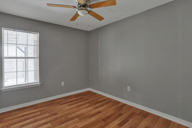 Building Photo - 4 Bedroom with Large Yard in Brandon, MS