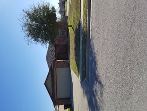 Building Photo - 23 McFaddan Ln