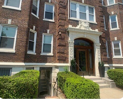 Building Photo - 1641 Commonwealth Ave