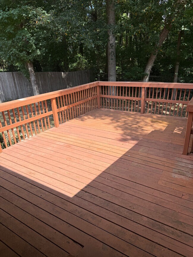Building Photo - 521 Ashebrook Dr