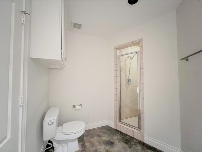 Building Photo - 2201 Austin St