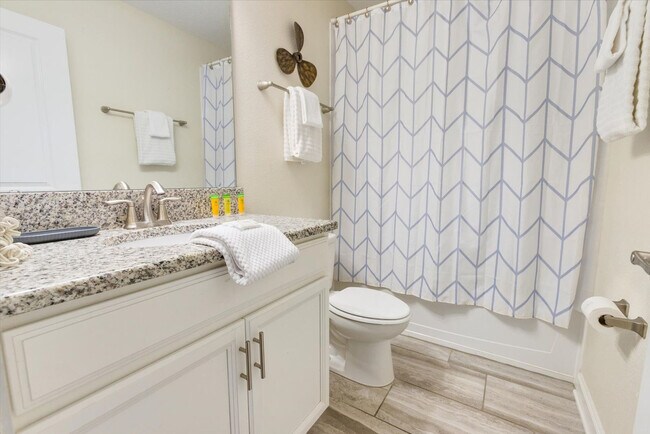 Building Photo - 1411 Rolling Fairway Dr