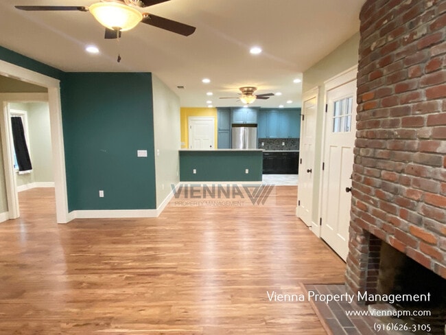 Building Photo - 5668 11th Ave