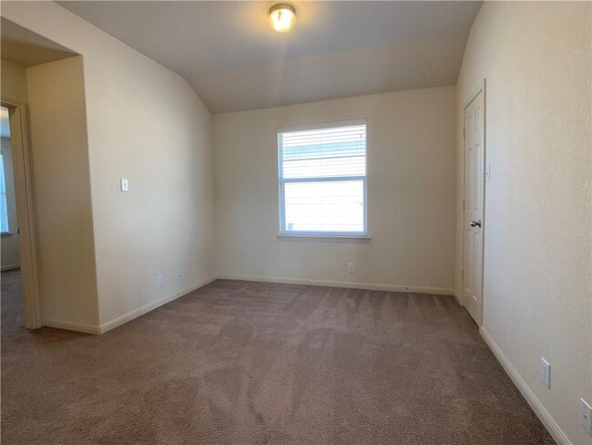Building Photo - 2312 Nestlewood Dr