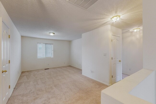 Building Photo - 6056 Malpais Park Ave NW
