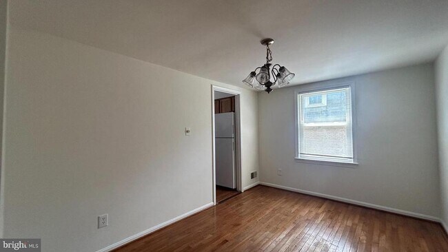 Building Photo - 3068 Covington St