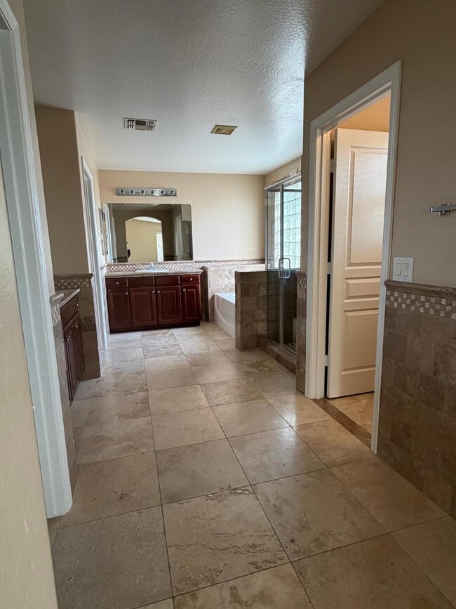 Building Photo - 3436 E Casa Mader Dr