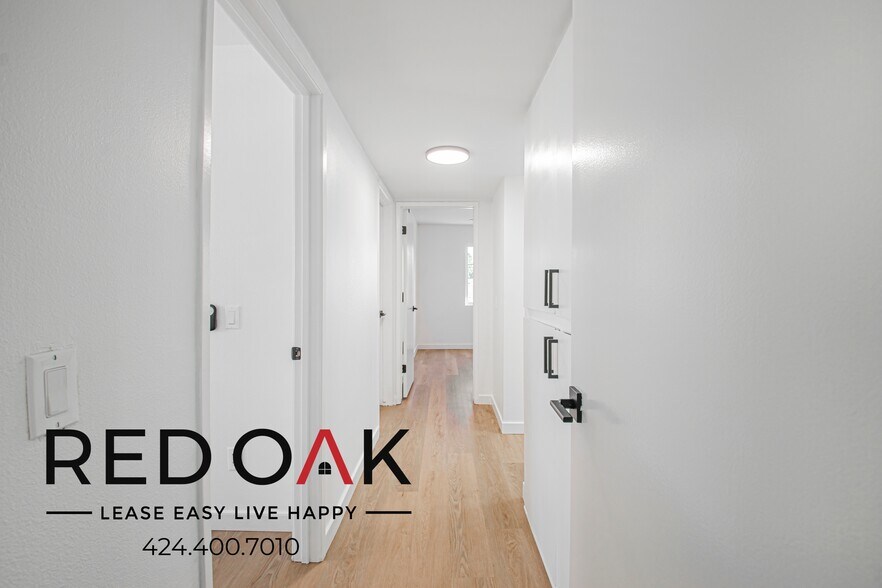 Building Photo - 11051 Barnwall St