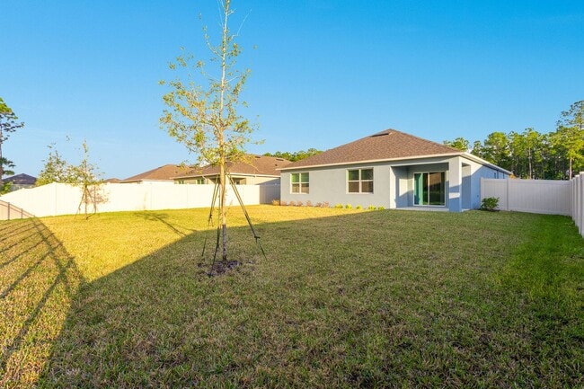Building Photo - Never Lived in 4 Bed, 2 Bath Ormond Home with Upgrades and a Fenced Yard