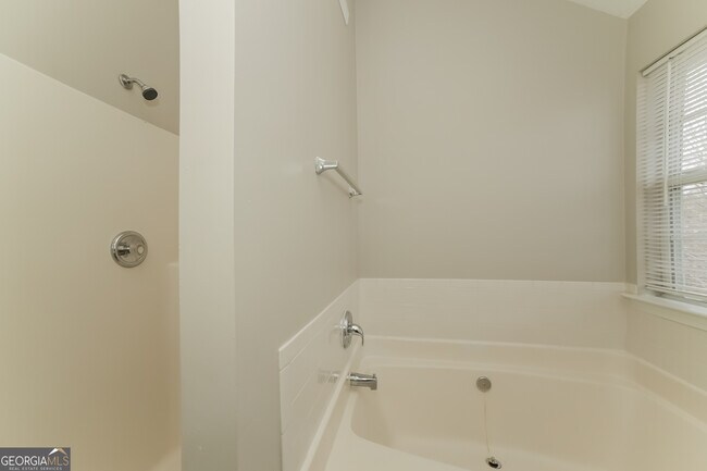 Building Photo - 1156 Misty Meadows Ln