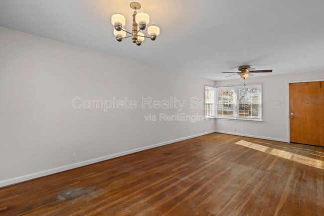 Building Photo - 10218 Unicorn Dr