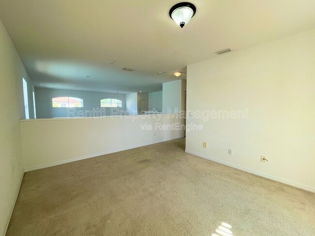 Building Photo - 17038 Tremont St