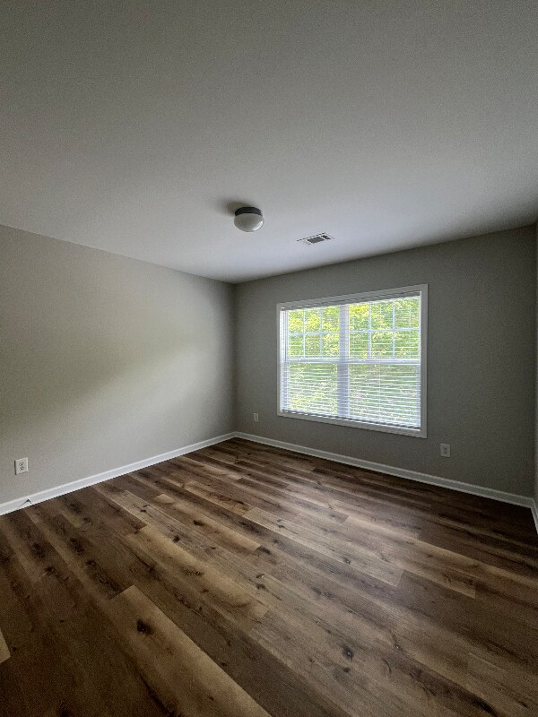 Building Photo - 2501 Southhaven Ln