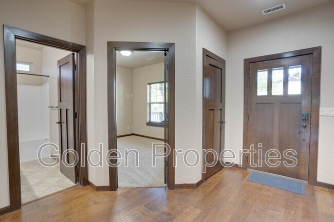 Building Photo - 2636 W Renoir Dr