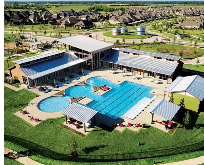 Building Photo - 146 Amaranth Wy